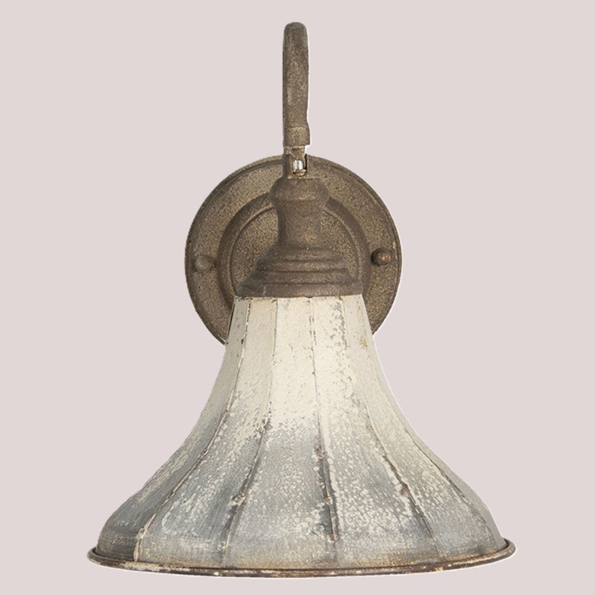 Vegglampe Fransk Iron, romantisk landstil